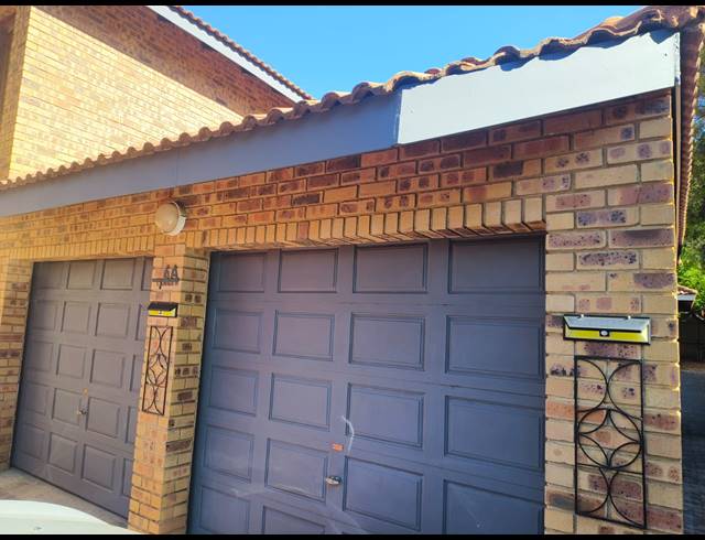 4 BEDROOM MAISONETTE FOR SALE IN SILVER LAKES